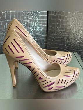 BCBGeneration Beige Pumps with Magenta Cutout Accents